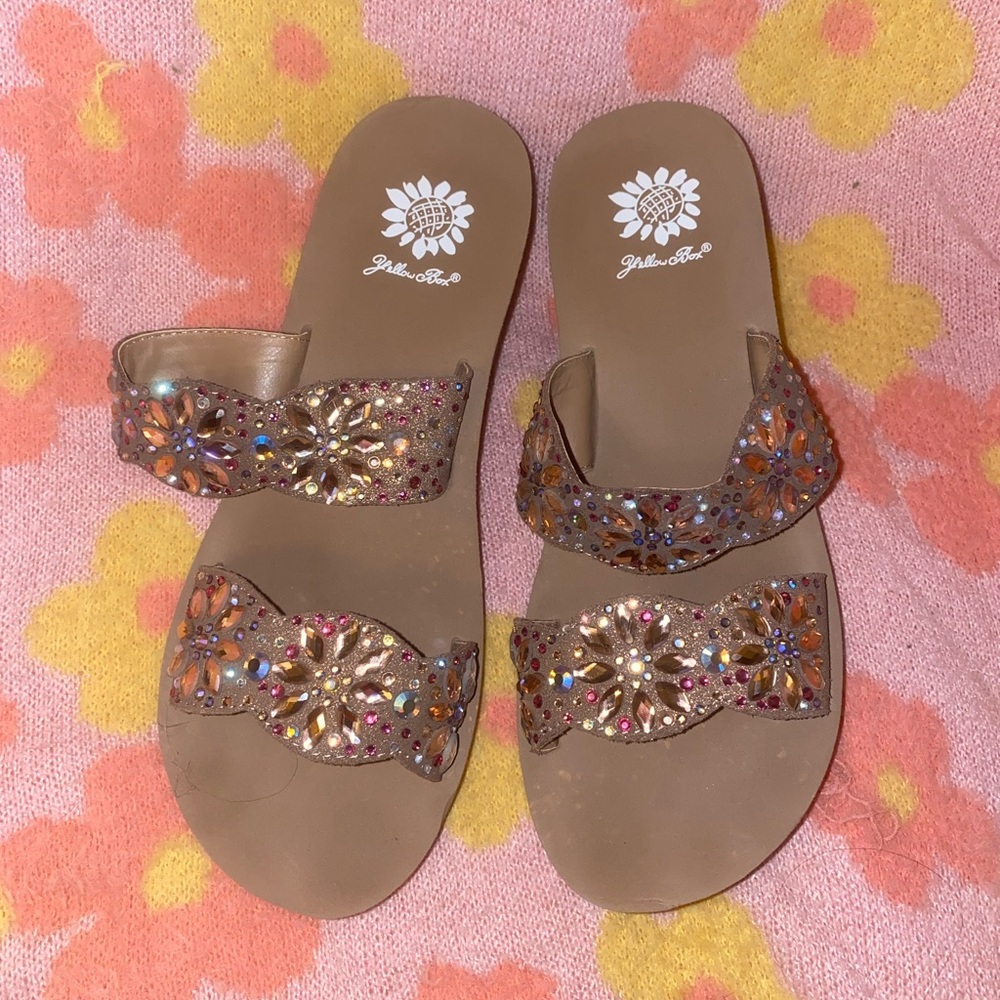 Yellow Box shoes women’s size 9